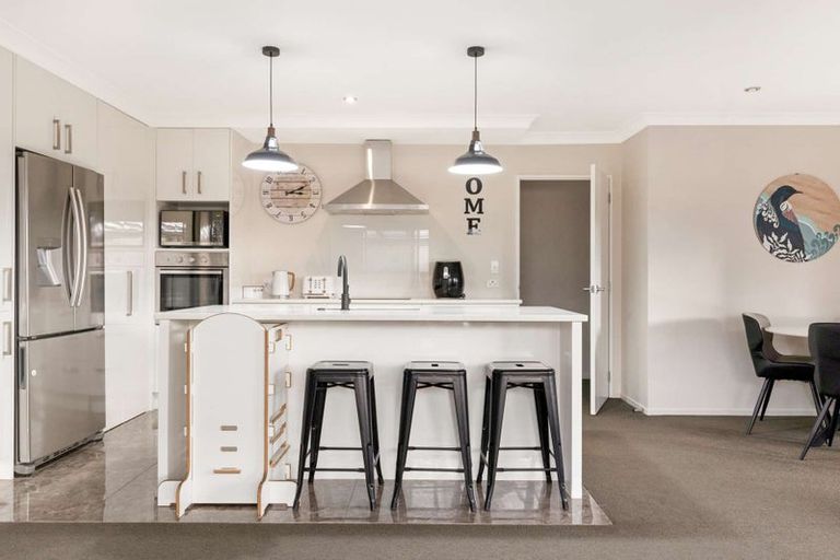 Photo of property in 1 Puketi Lane, Waiuku, 2123
