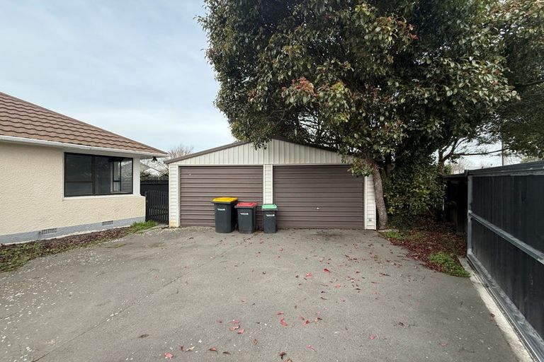 Photo of property in 1/290 Withells Road, Avonhead, Christchurch, 8042