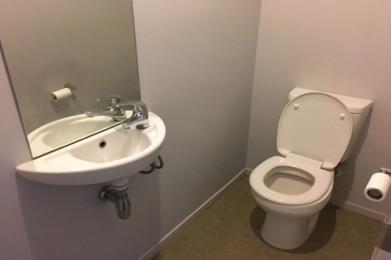 Photo of property in 11 Eric Adam Way, Linwood, Christchurch, 8062