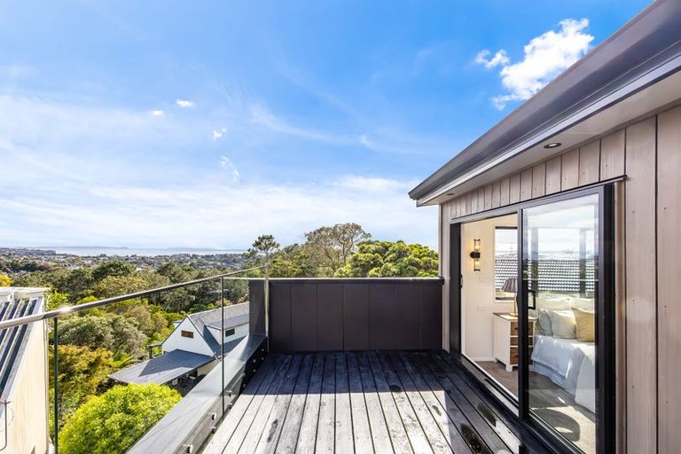 Photo of property in 113b Sunrise Avenue, Murrays Bay, Auckland, 0630