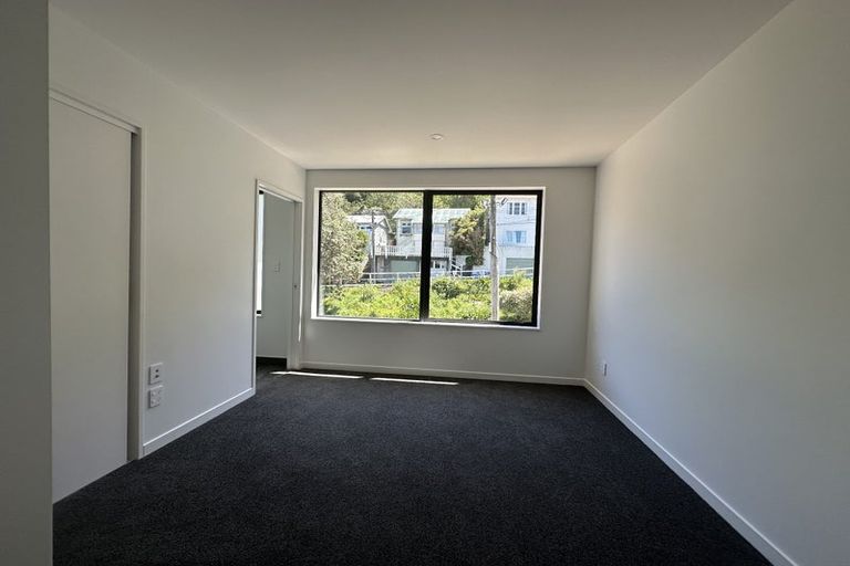 Photo of property in 175c Sutherland Road, Lyall Bay, Wellington, 6022