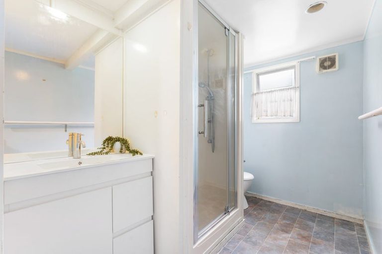 Photo of property in 9 Bowman Road, Forrest Hill, Auckland, 0620
