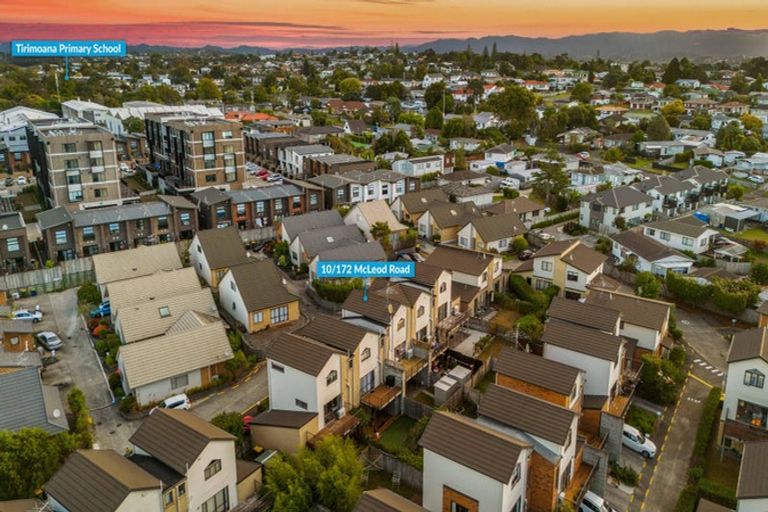 Photo of property in St Claire Village, 10/172 Mcleod Road, Te Atatu South, Auckland, 0610