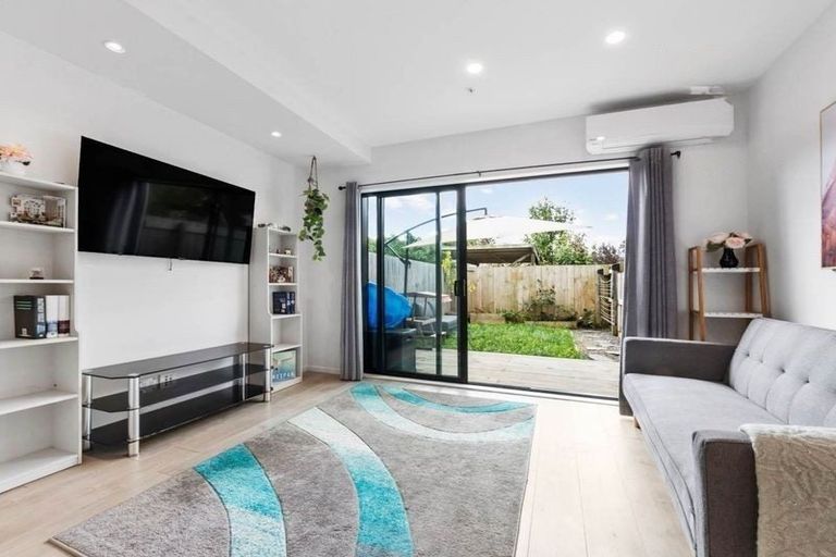 Photo of property in 2/46 Te Kanawa Crescent, Henderson, Auckland, 0610