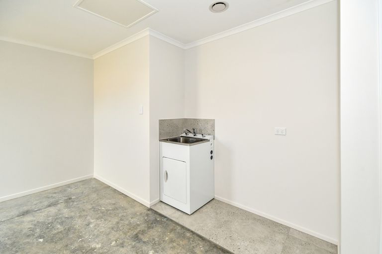 Photo of property in 3a Uatoto Road, Clarks Beach, 2122