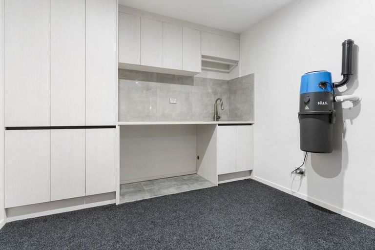 Photo of property in 82 Joseph Street, Flat Bush, Auckland, 2019