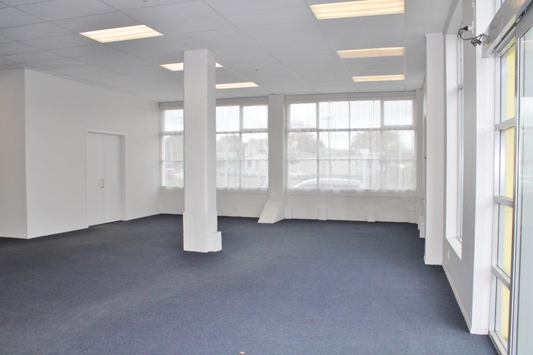 Photo of property in 3 Albert Street, Island Bay, Wellington, 6023