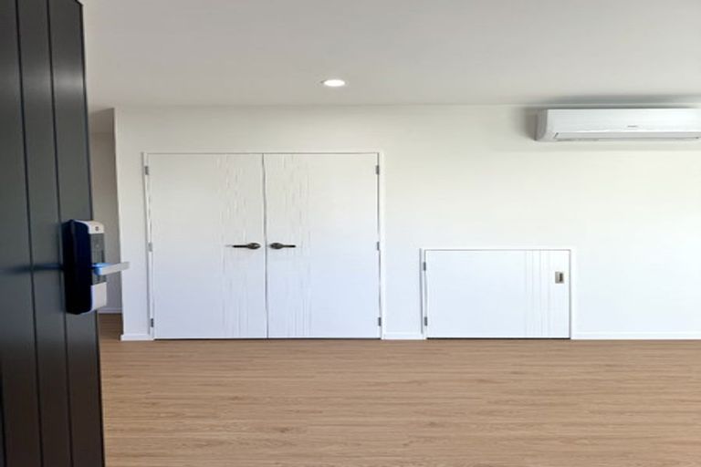 Photo of property in 70 Walters Road, Takanini, 2112