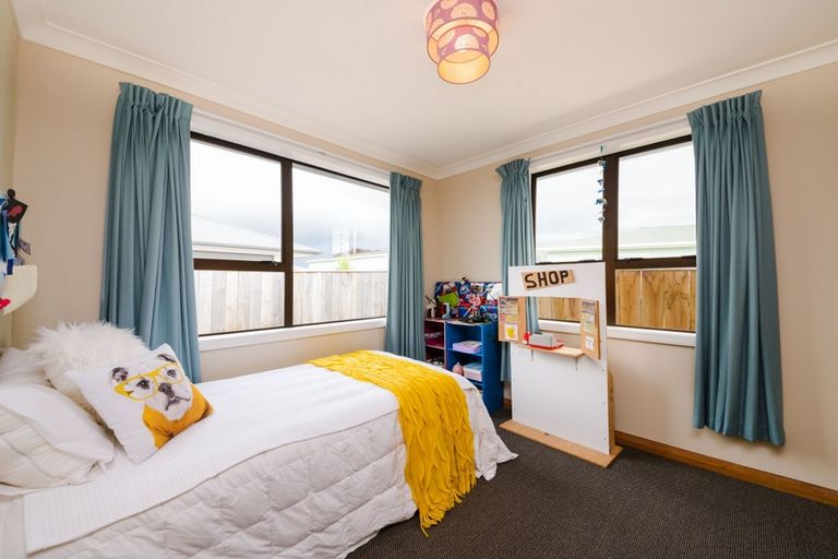 Photo of property in 73 Fairs Road, Milson, Palmerston North, 4414