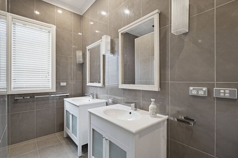 Photo of property in 100 Hunter Drive, Awatoto, Napier, 4110