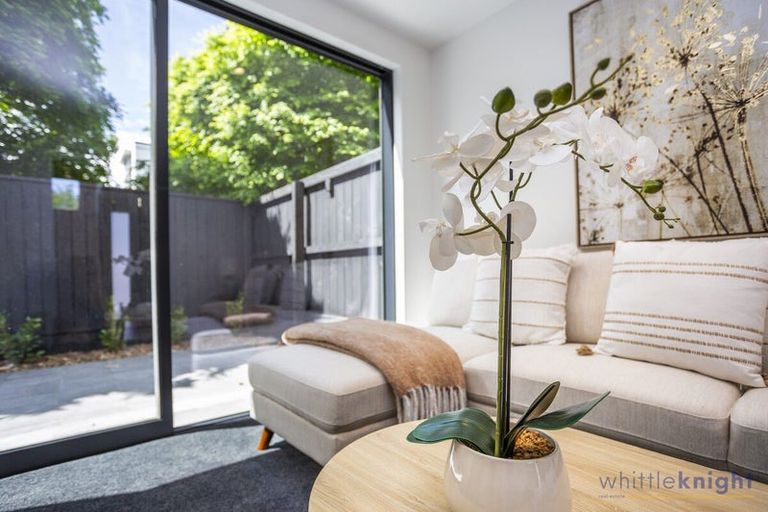 Photo of property in 2/11 Carlton Mill Road, Merivale, Christchurch, 8014