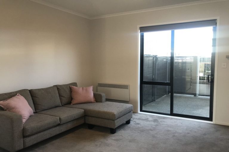 Photo of property in 52 Nugget Avenue, Hobsonville, Auckland, 0616