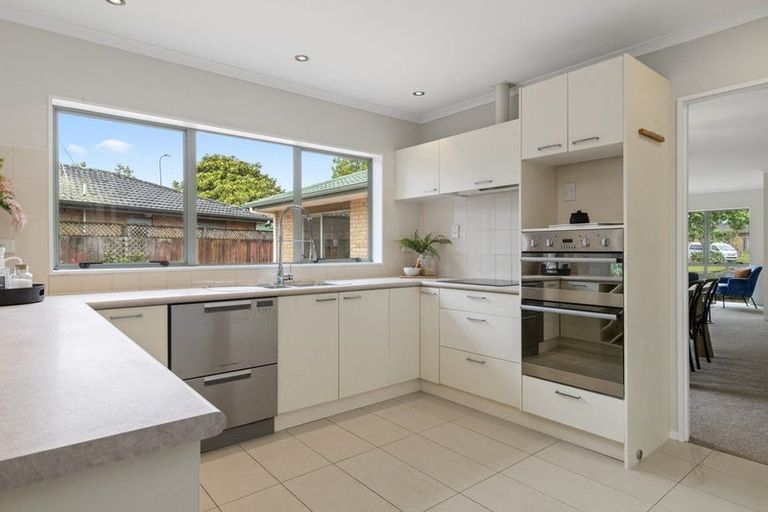 Photo of property in 9 Millington Place, Huntington Park, Auckland, 2013