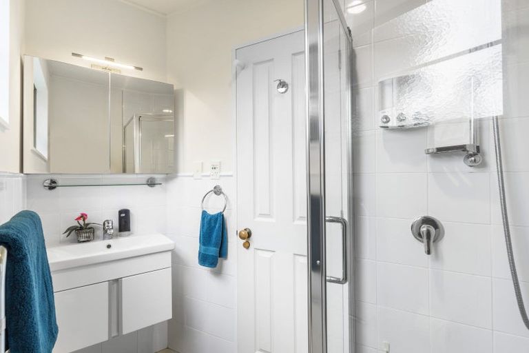 Photo of property in 10 Norman Road, Hauraki, Auckland, 0622