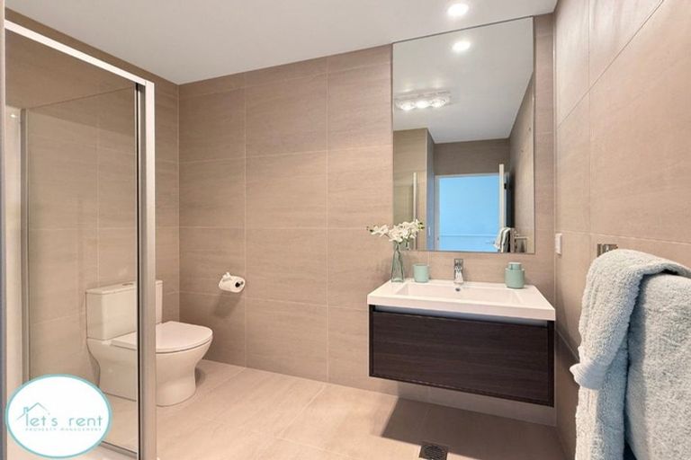 Photo of property in 12 Tara Lane, Manurewa, 2102