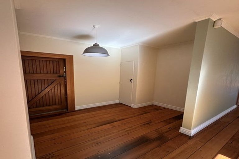 Photo of property in 37 Shirley Street, Karori, Wellington, 6012