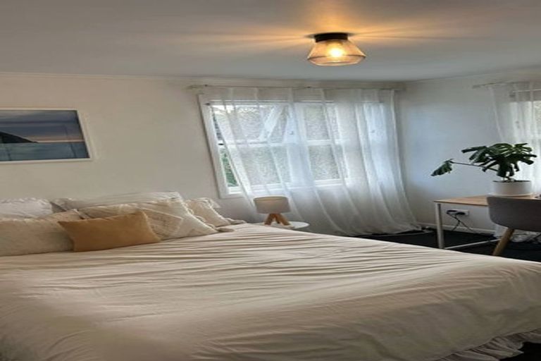 Photo of property in 1/11 Tristram Avenue, Forrest Hill, Auckland, 0620