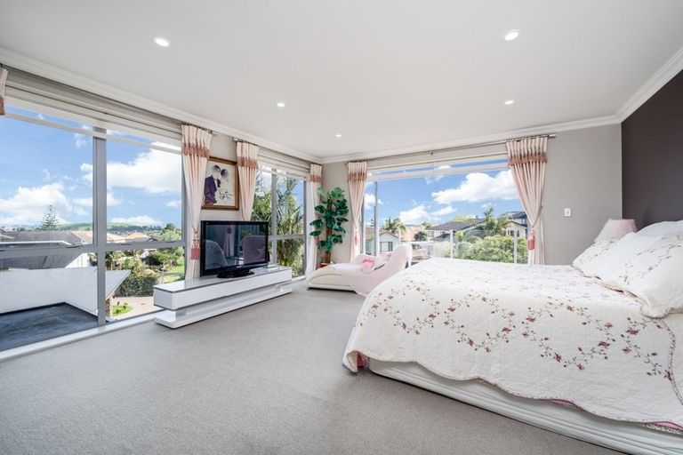 Photo of property in 7 Kinmont Rise, East Tamaki Heights, Auckland, 2016