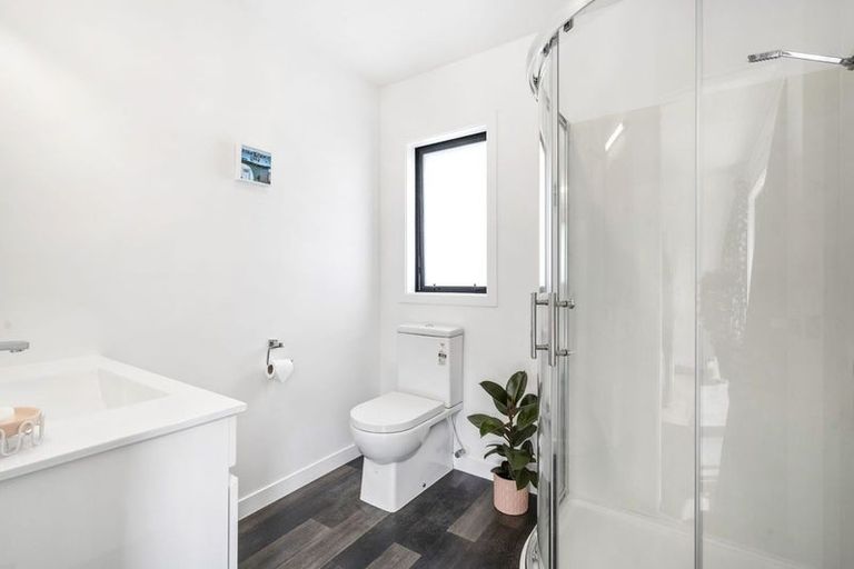 Photo of property in 9 Cory Jane Grove, Riverstone Terraces, Upper Hutt, 5018