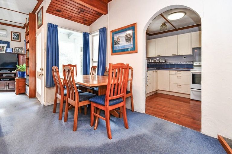 Photo of property in 44 Mcleod Road, Weymouth, Auckland, 2103