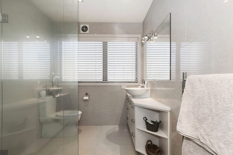 Photo of property in 2c Hinewa Road, Otumoetai, Tauranga, 3110