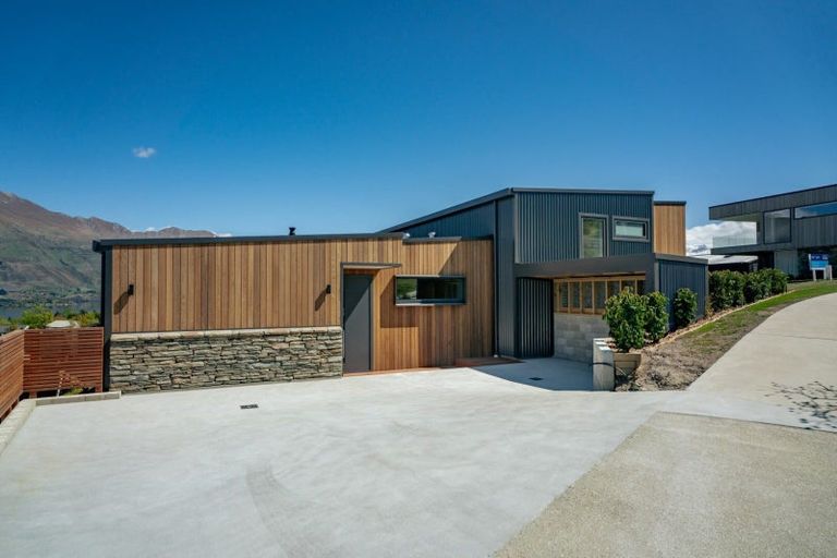 Photo of property in 87 Mills Road, Wanaka, 9305