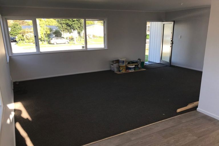 Photo of property in 12 Mascot Avenue, Mangere, Auckland, 2022