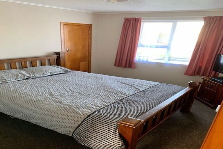 Photo of property in 22 Murray Avenue, Hawera, 4610