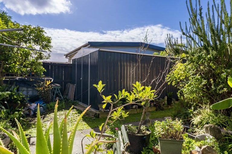 Photo of property in 28 Nuffield Avenue, Marewa, Napier, 4110