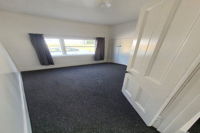 Photo of property in 19 Lombard Street, Palmerston North, 4410