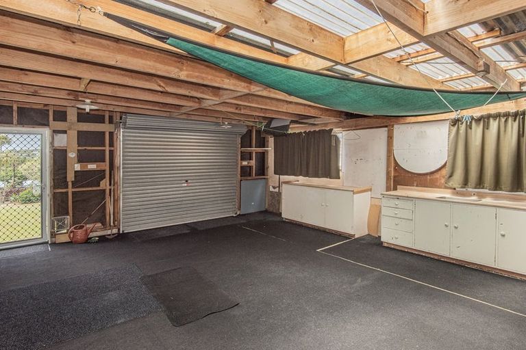 Photo of property in 75 Fourth Avenue, Woodhill, Whangarei, 0110