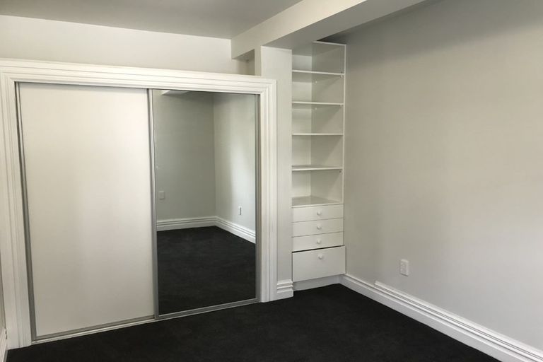 Photo of property in 2 Telford Terrace, Oriental Bay, Wellington, 6011