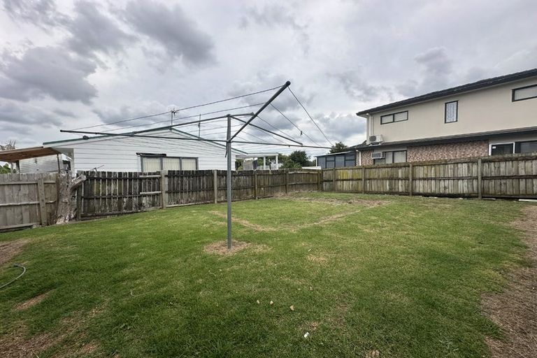 Photo of property in 3 Halsey Road, Manurewa, Auckland, 2102