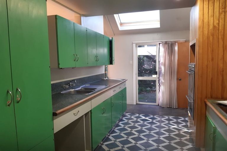 Photo of property in 135 Grahams Road, Burnside, Christchurch, 8053