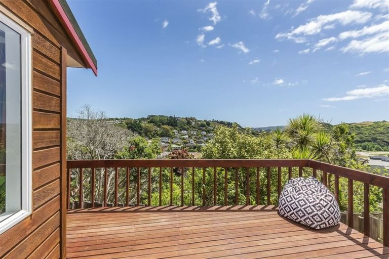 Photo of property in 5/2 The Top Gallant, Whitby, Porirua, 5024