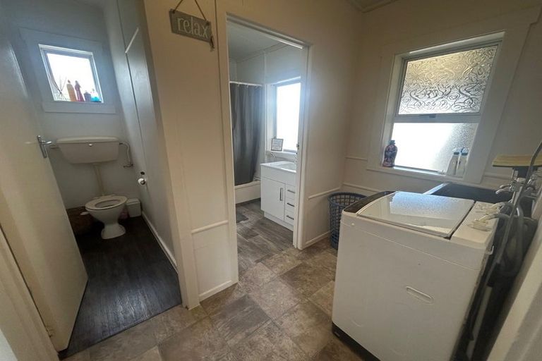 Photo of property in 39 Blake Street, Waitara, 4320