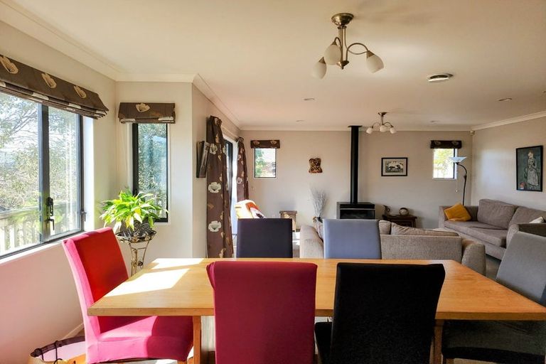 Photo of property in 3 Gybe Place, Whitby, Porirua, 5024