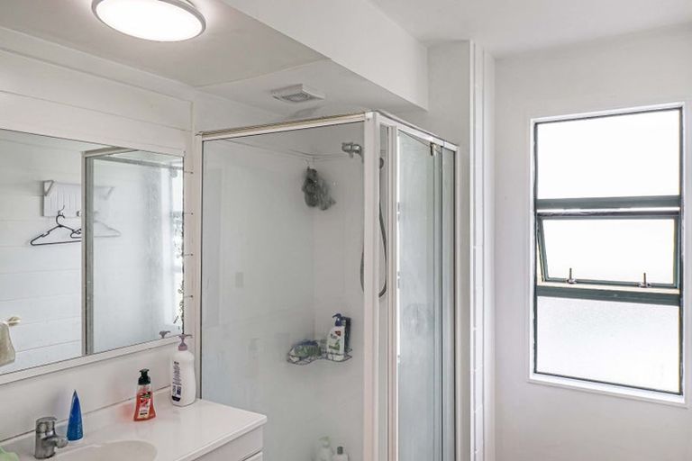 Photo of property in Te Awhina Apartments, 27/22u Sussex Street, Mount Cook, Wellington, 6021