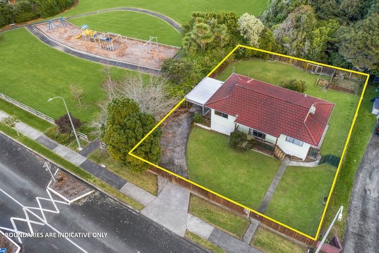 Photo of property in 91 West Harbour Drive, West Harbour, Auckland, 0618