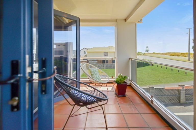 Photo of property in 10a Oceanbeach Road, Mount Maunganui, 3116