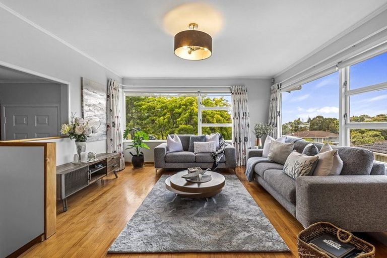 Photo of property in 20 Agincourt Street, Glenfield, Auckland, 0629