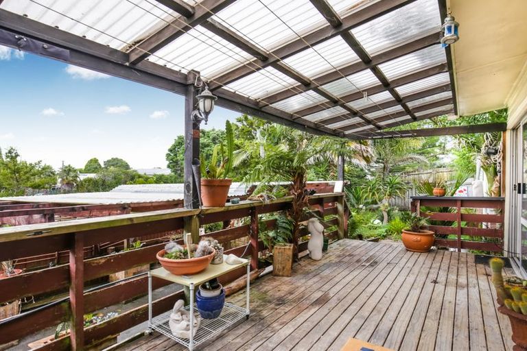 Photo of property in 103a Woodglen Road, Glen Eden, Auckland, 0602