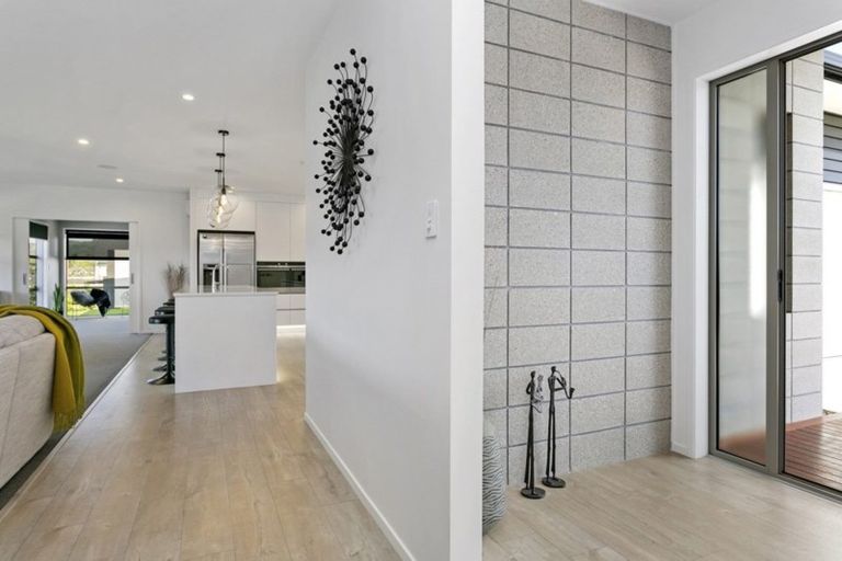 Photo of property in 8 Kotare Grove, Cambridge, 3434