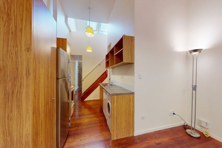 Photo of property in Courtenay Mews Apartments, 11/14 Alpha Street, Te Aro, Wellington, 6011