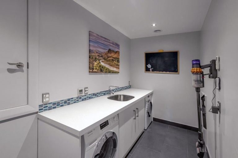 Photo of property in 56 Overtoun Terrace, Hataitai, Wellington, 6021