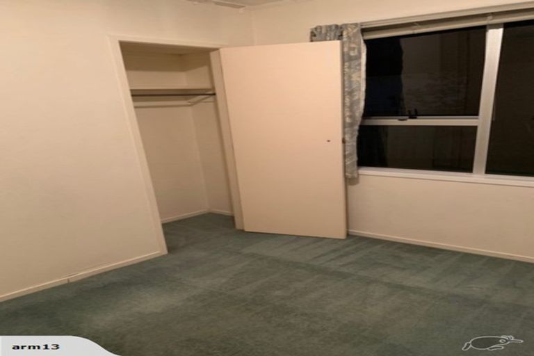 Photo of property in 1/34 Darren Crescent, Half Moon Bay, Auckland, 2012