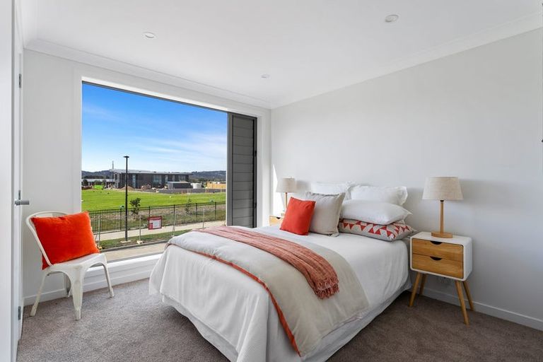 Photo of property in 30 Rauriki Lane, Rosehill, Papakura, 2113