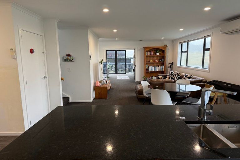 Photo of property in 36 Melksham Drive, Churton Park, Wellington, 6037