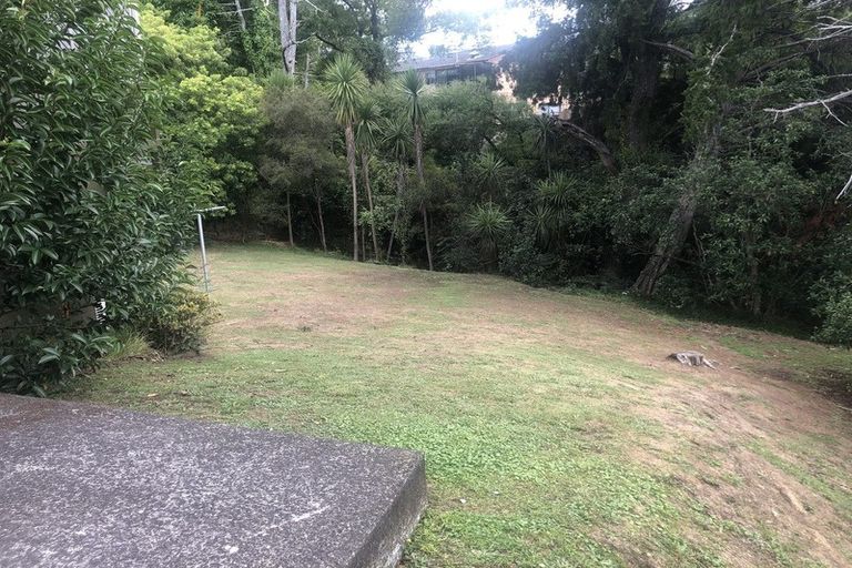 Photo of property in 1/9 Fuchsia Place, Birkdale, Auckland, 0626