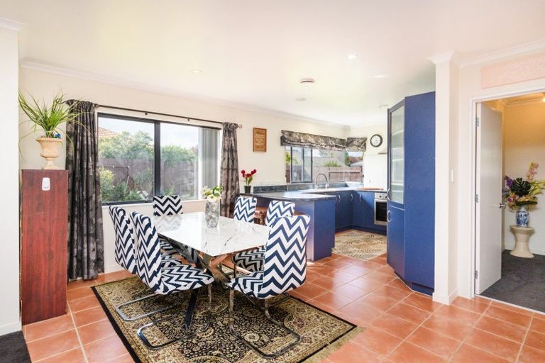 Photo of property in 155 Schnell Drive, Kelvin Grove, Palmerston North, 4414